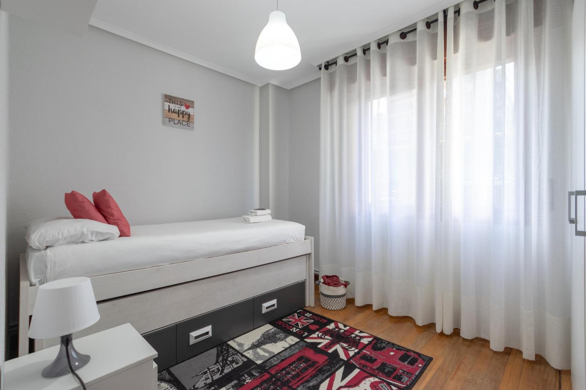Etxebarria Apartment By People Rentals Bilbao Bagian luar foto